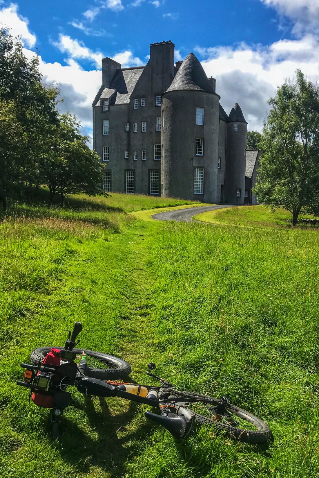 1DFE5900-8387-4261-9B5D-37AEA459A8B0